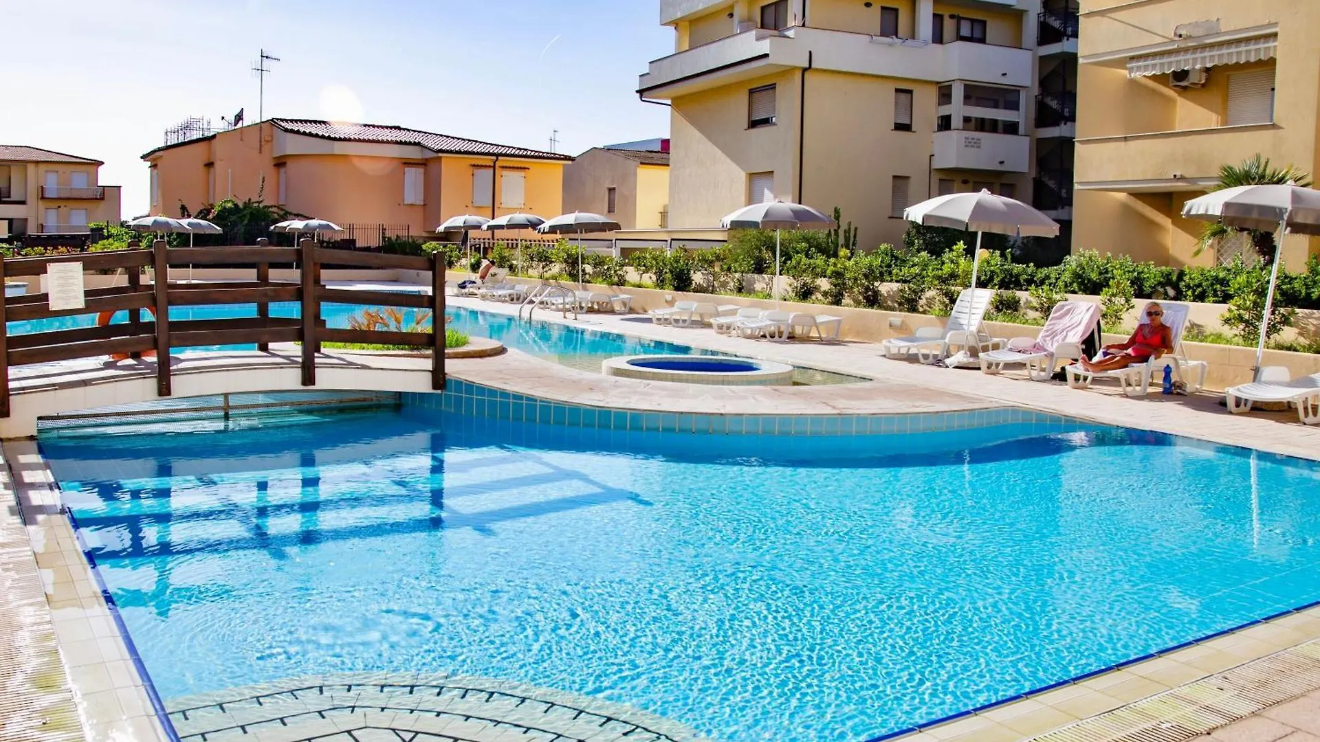 Aparthotel Residence With Swimming-Pool In Alghero Just 150 Mt From The Beach
