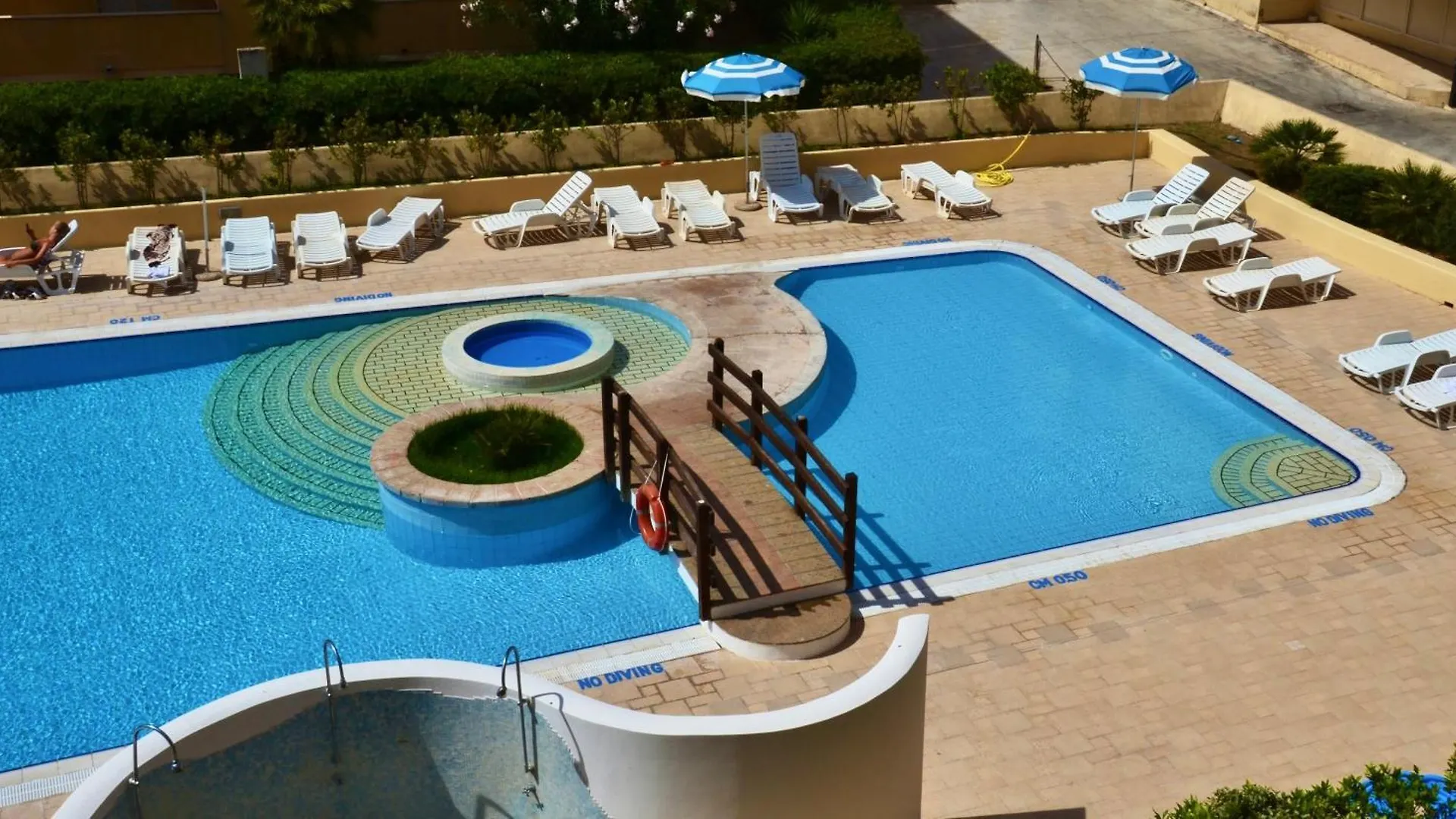 Aparthotel Residence With Swimming-Pool In Alghero Just 150 Mt From The Beach Italy