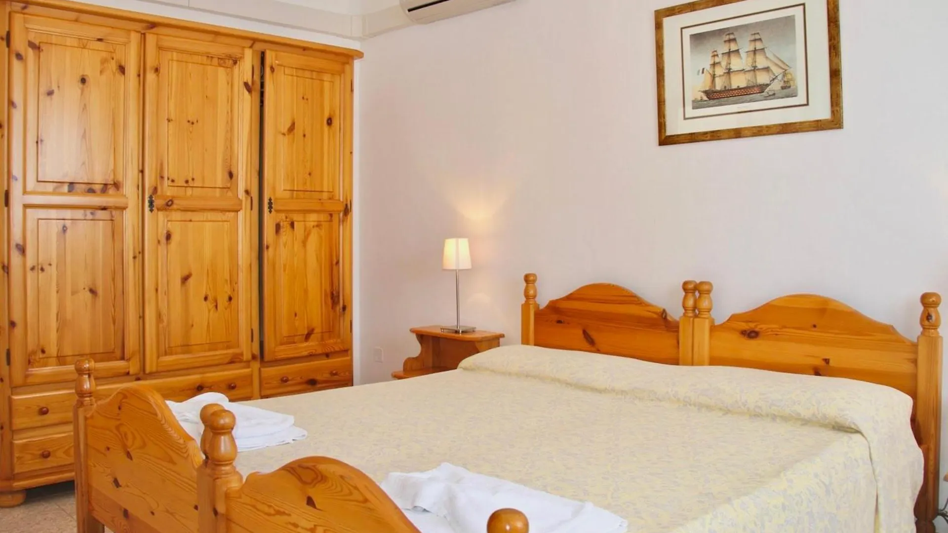 Aparthotel Residence With Swimming-Pool In Alghero Just 150 Mt From The Beach